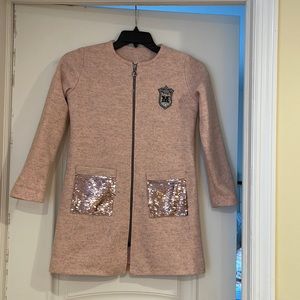 Beautiful light weight coat for girls. Brand new. Pleasant ash rose color .